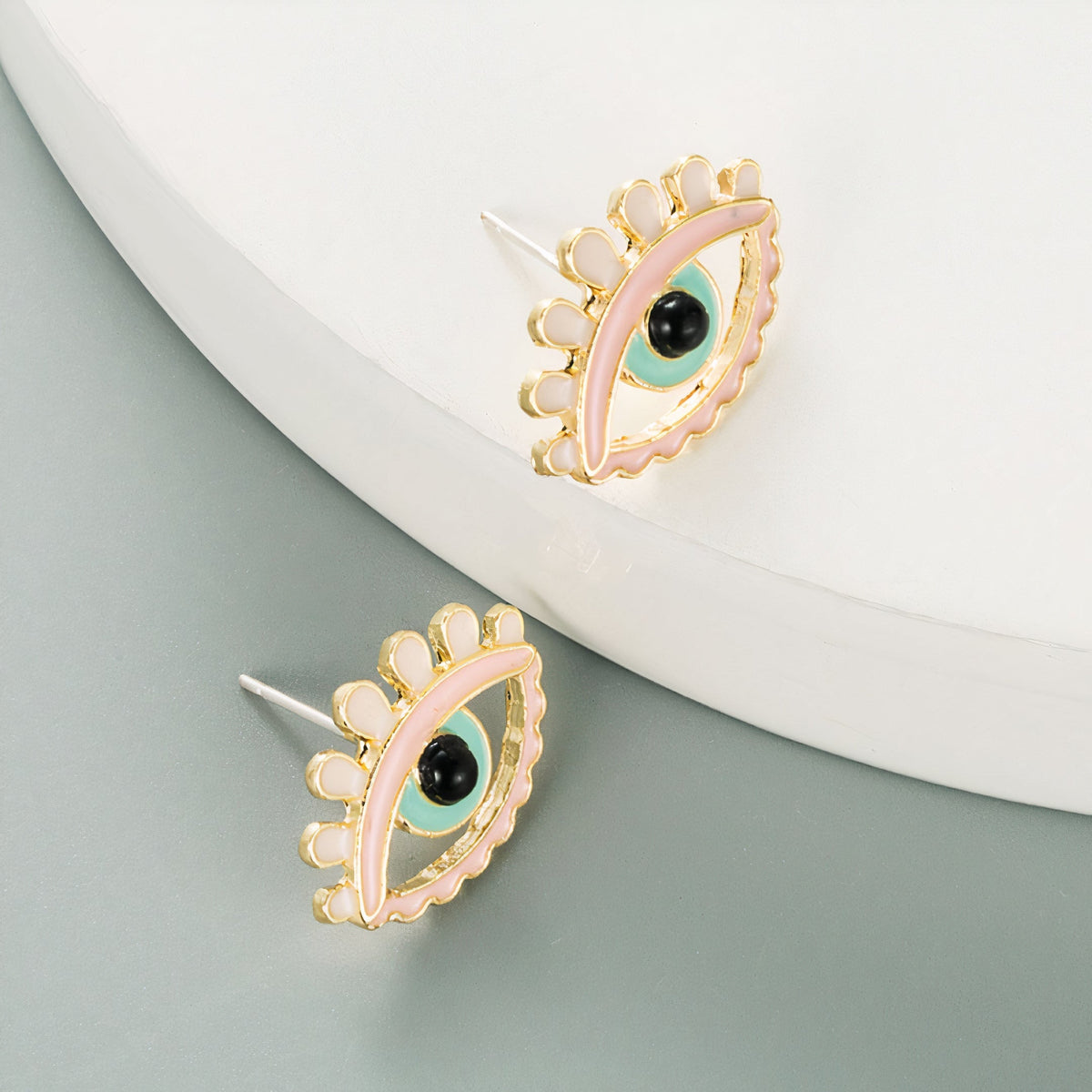 Leah Stud Earrings: Elevate Your Everyday Style with Subtle Elegance