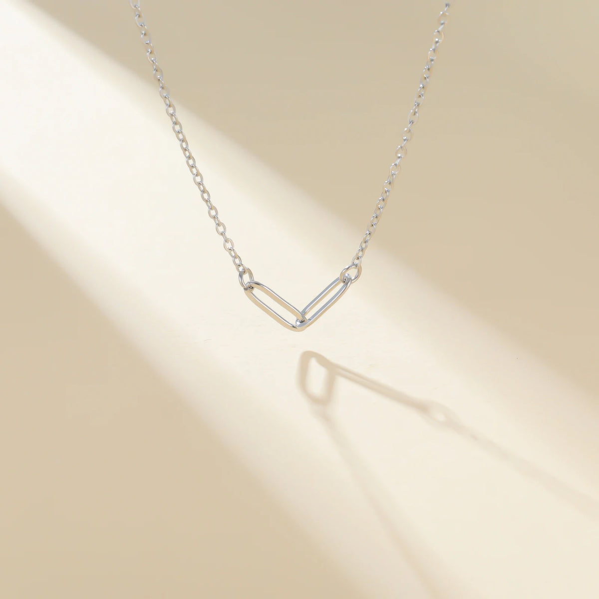 Elevate Your Style with the Paperclip Link Chain Necklace – Trendy Stainless Steel Choker for Women