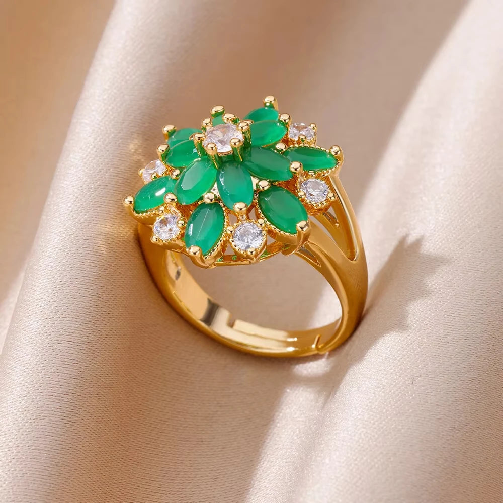 Elegant Colorful Heart Zircon Ring - Luxury Gold Plated Design for Every Occasion