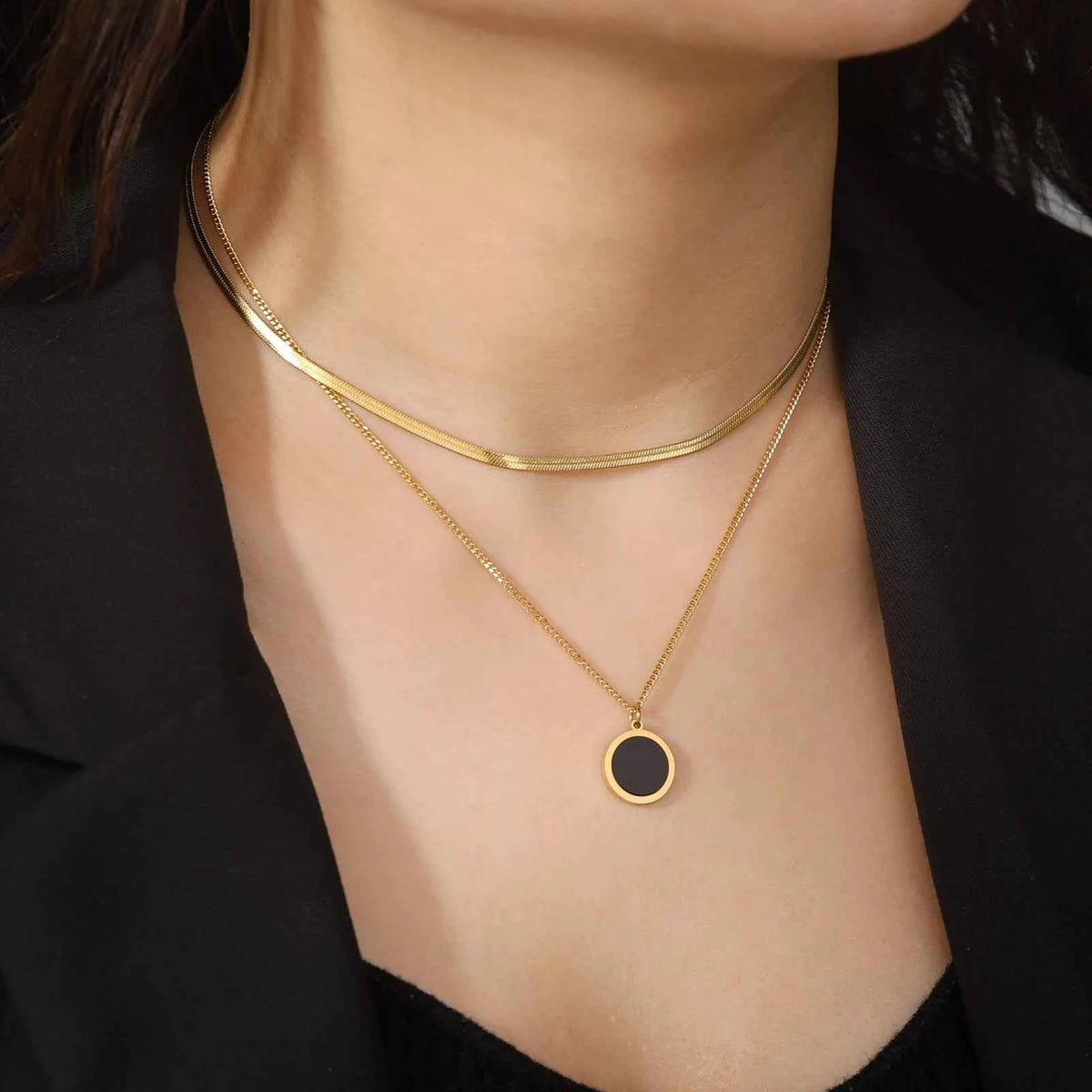 Elevate Your Style with the Cazador Multilayers Snake Chain Necklace