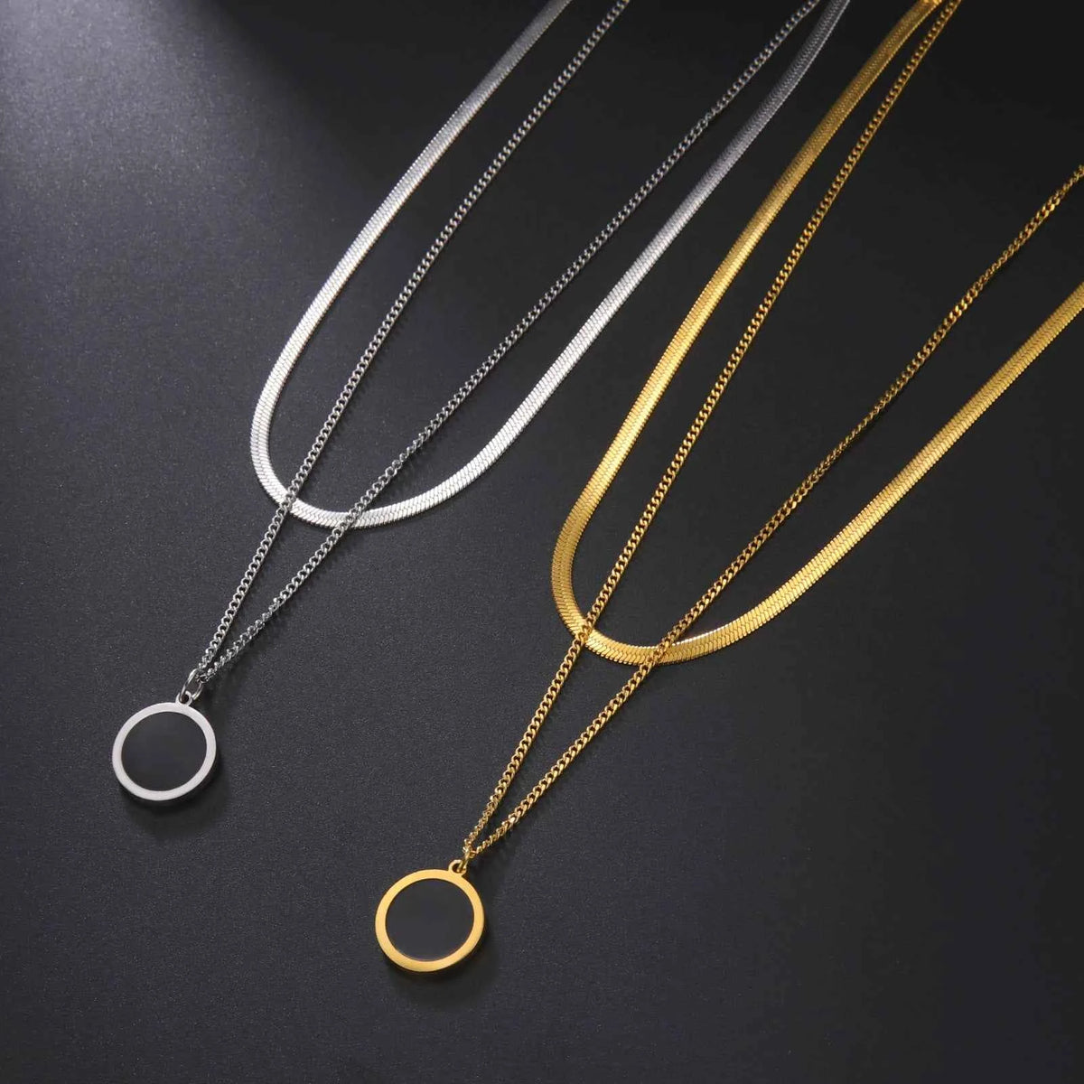 Elevate Your Style with the Cazador Multilayers Snake Chain Necklace
