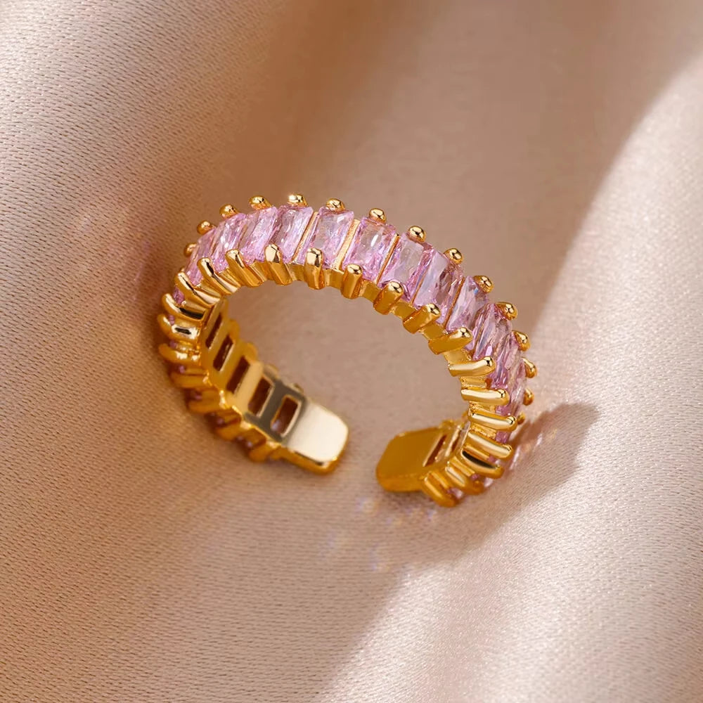 Elegant Colorful Heart Zircon Ring - Luxury Gold Plated Design for Every Occasion