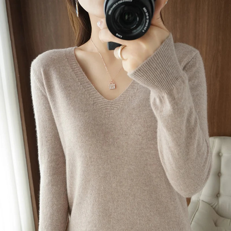 Luxurious Cashmere V-neck Pullover Sweater - Embrace Comfort in Style